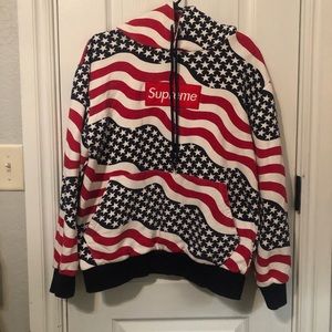 Supreme Hoodie